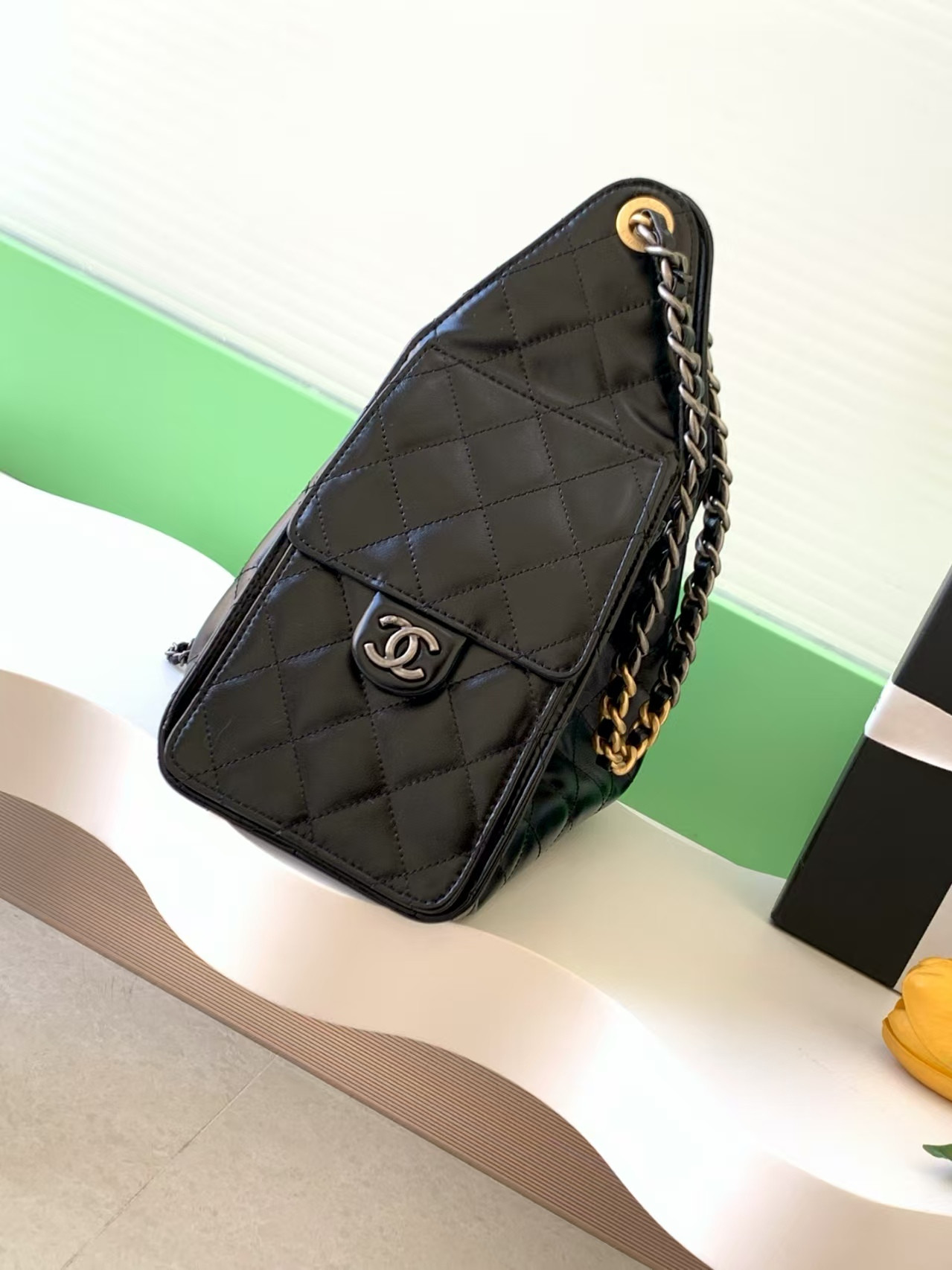 Ch*el 25c bucket bag 30x26x14cm