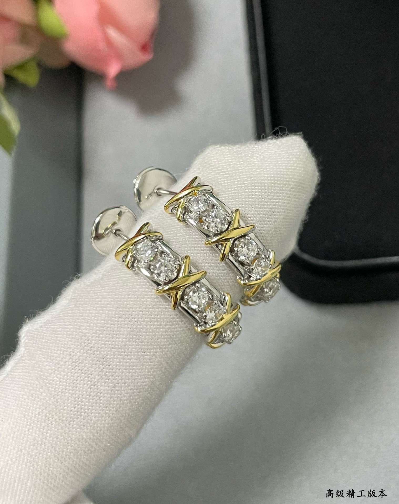 T*f*ny & co. double tone cross earrings