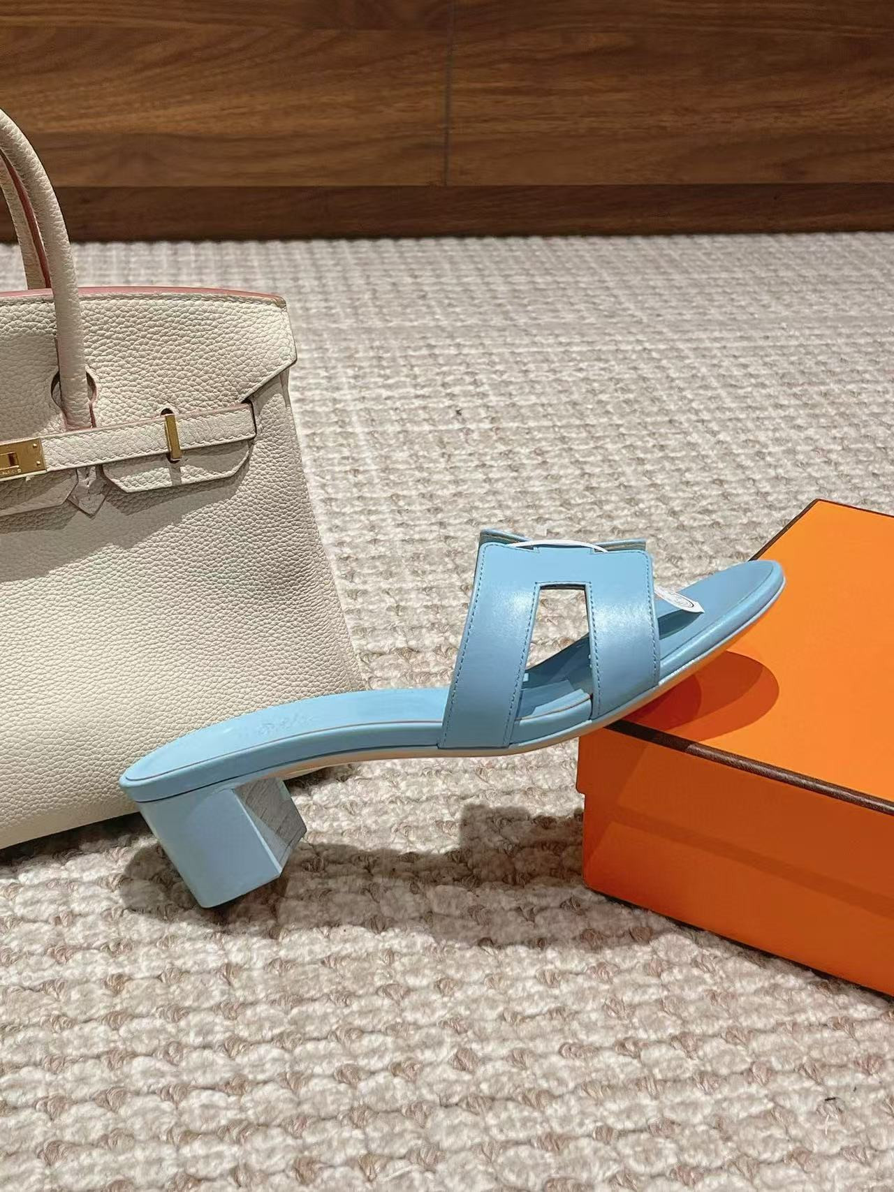 UA Hermès Oasis Sandal