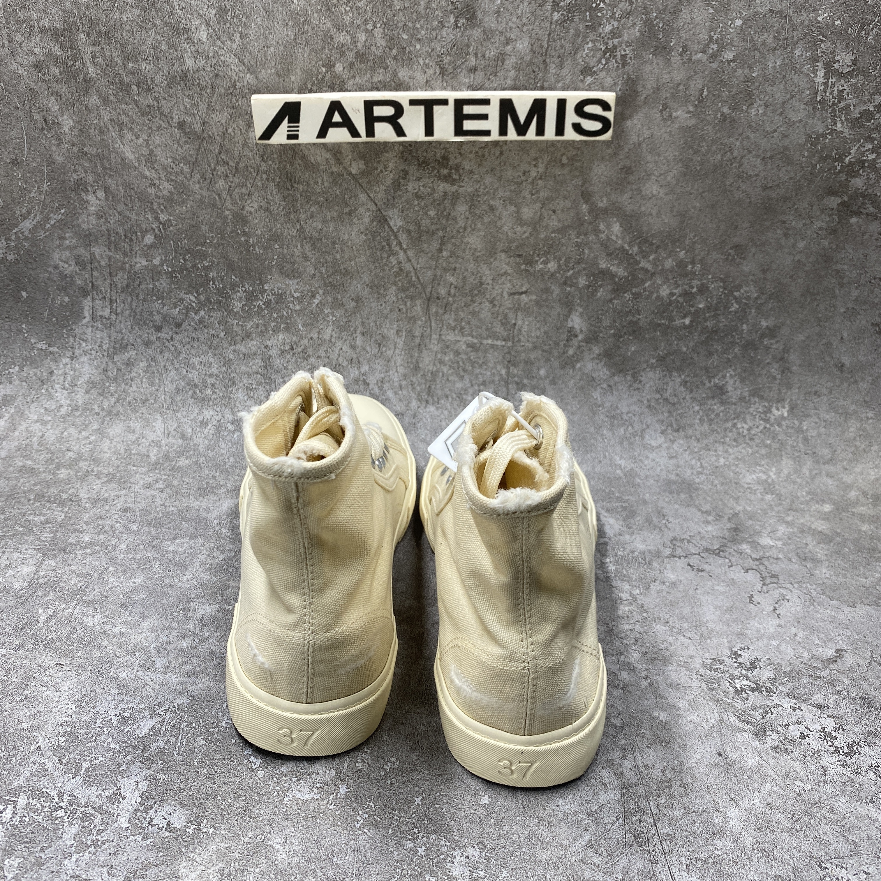 PARIS HIGH TOP SNEAKER IN WHITE