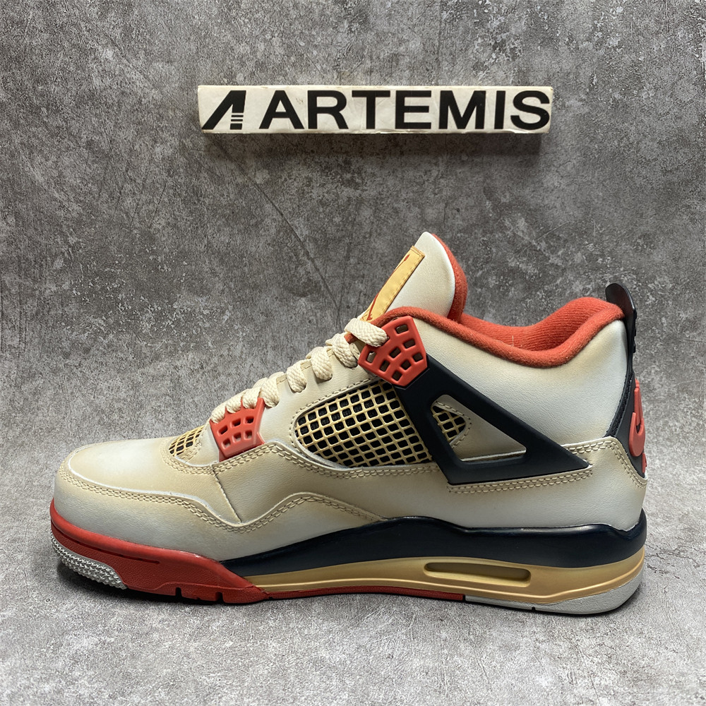 AIR JORDAN 4 RETRO