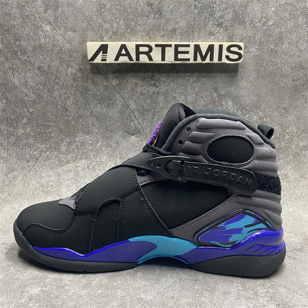 AIR JORDAN 8 RETRO 