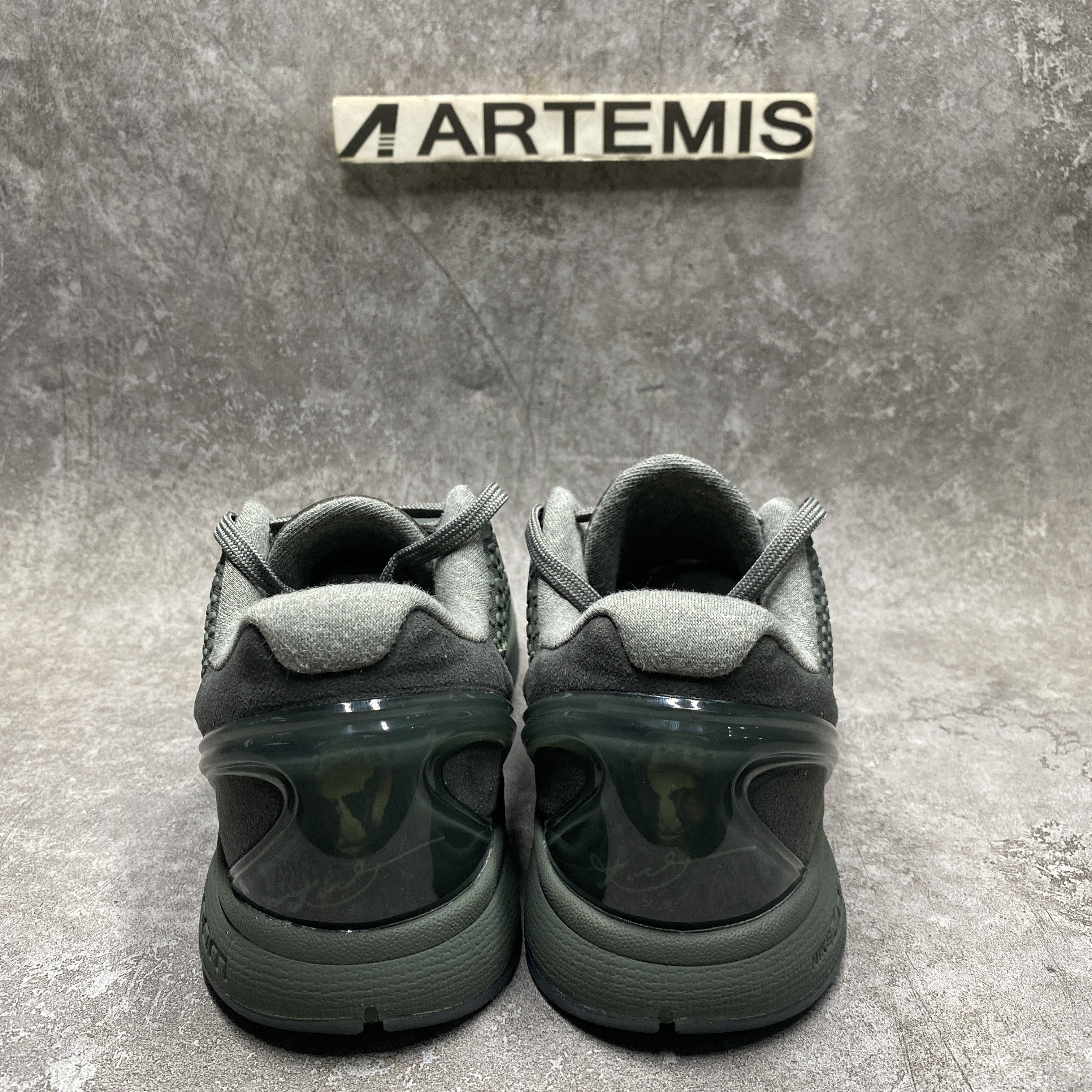 UA Nike Kobe 6 Black Mamba Collection Fade to Black