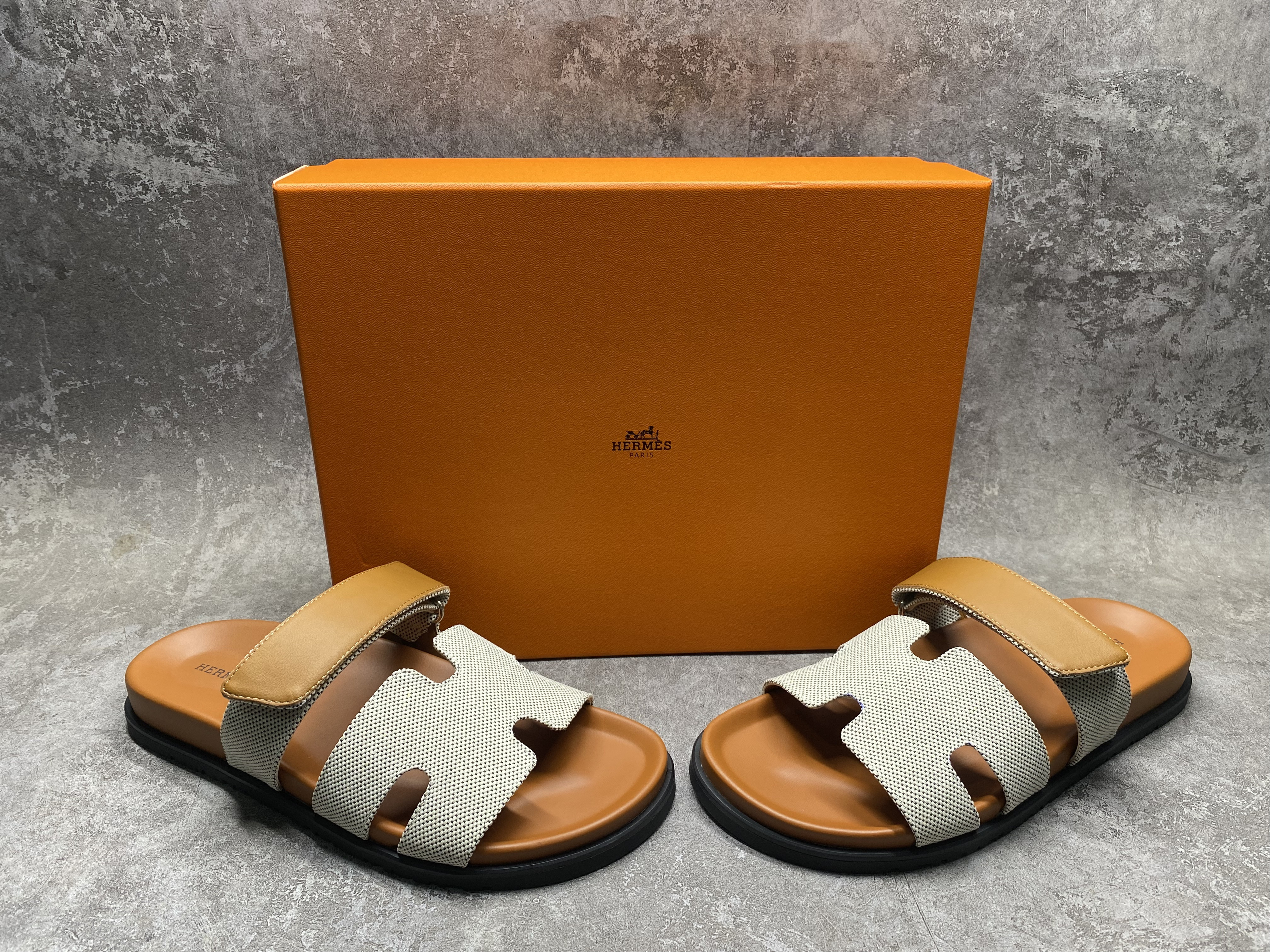 UA Hermès Chypre Sandal
