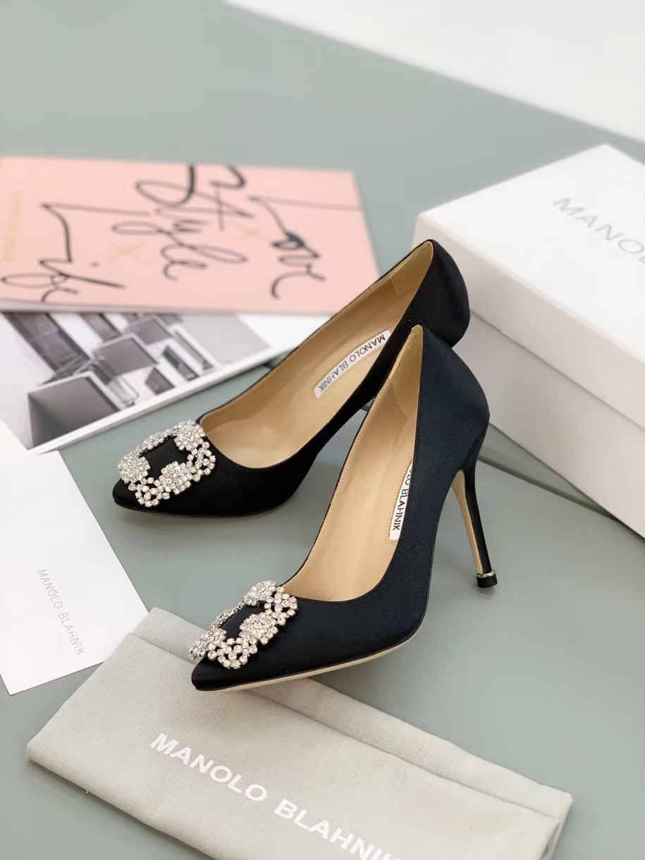 UA Manolo Blahnik HANGISI Black Satin Jewel Buckle Pumps