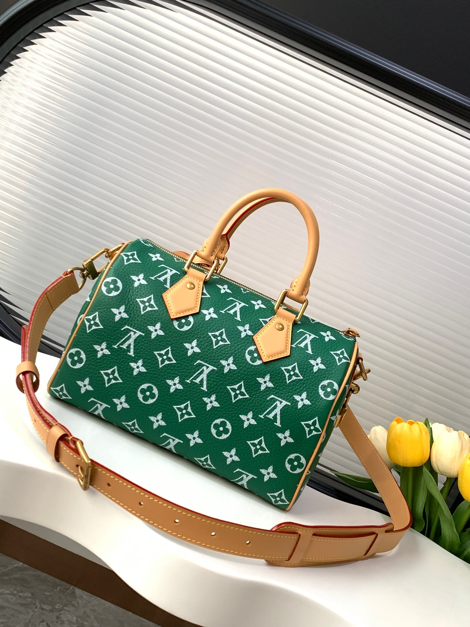LV SPEEDY BANDOULIÈRE25 M24423