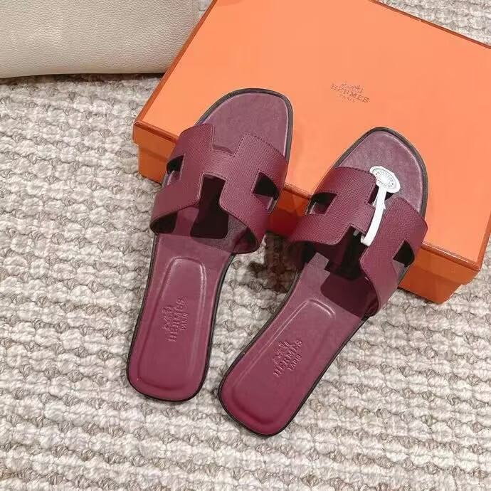 UA Hermès Oran sandal