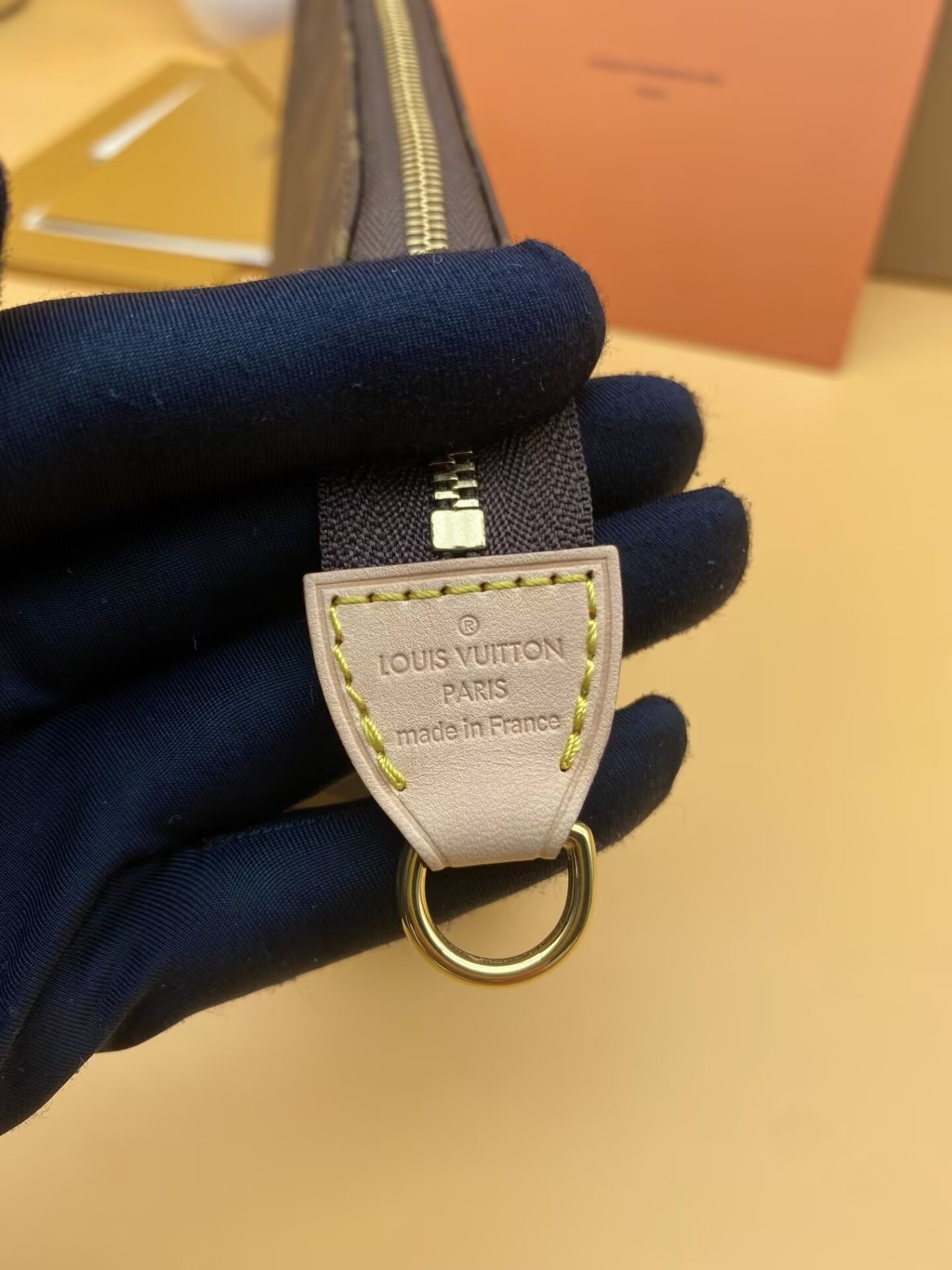 LV Accessory Pouch M40712 23.5x13.5x4cm