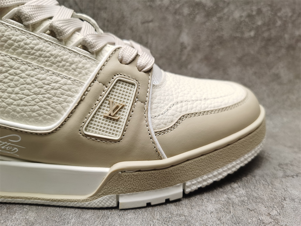 UA LV Trainer Sneaker