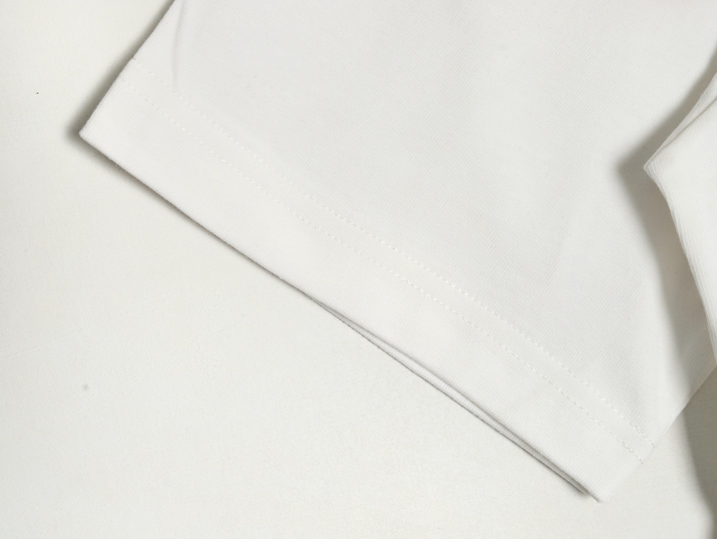 G*u*i 25ss short-sleeved t-shirt