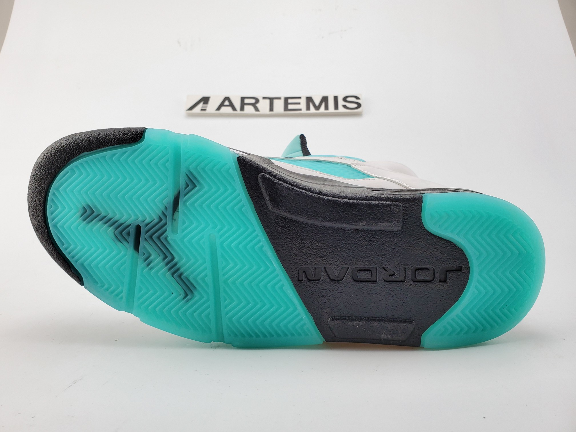 Air Jordan 5 Retro Island Green