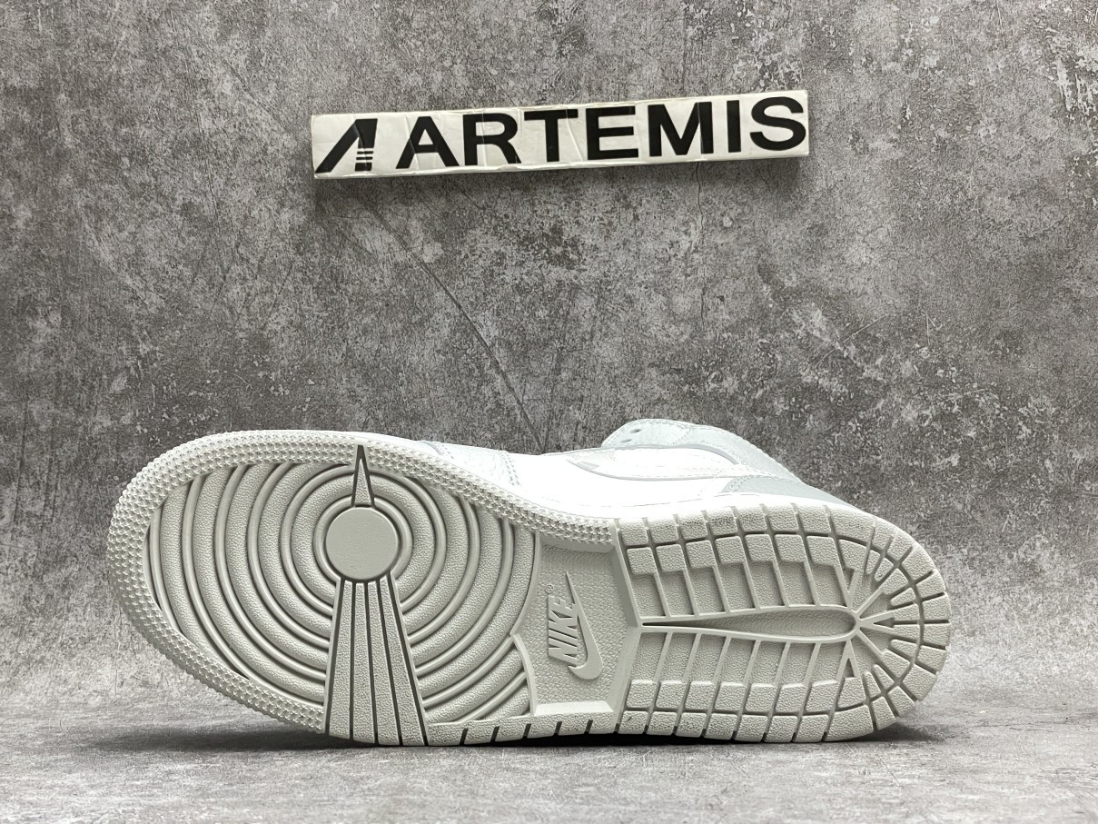 Air Jordan 1 Mid SE GS 