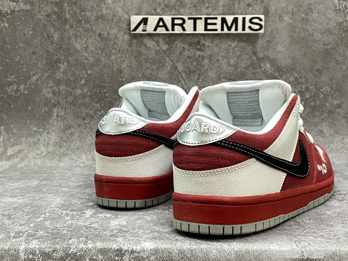 Nike Dunk SB Low Roller Derby