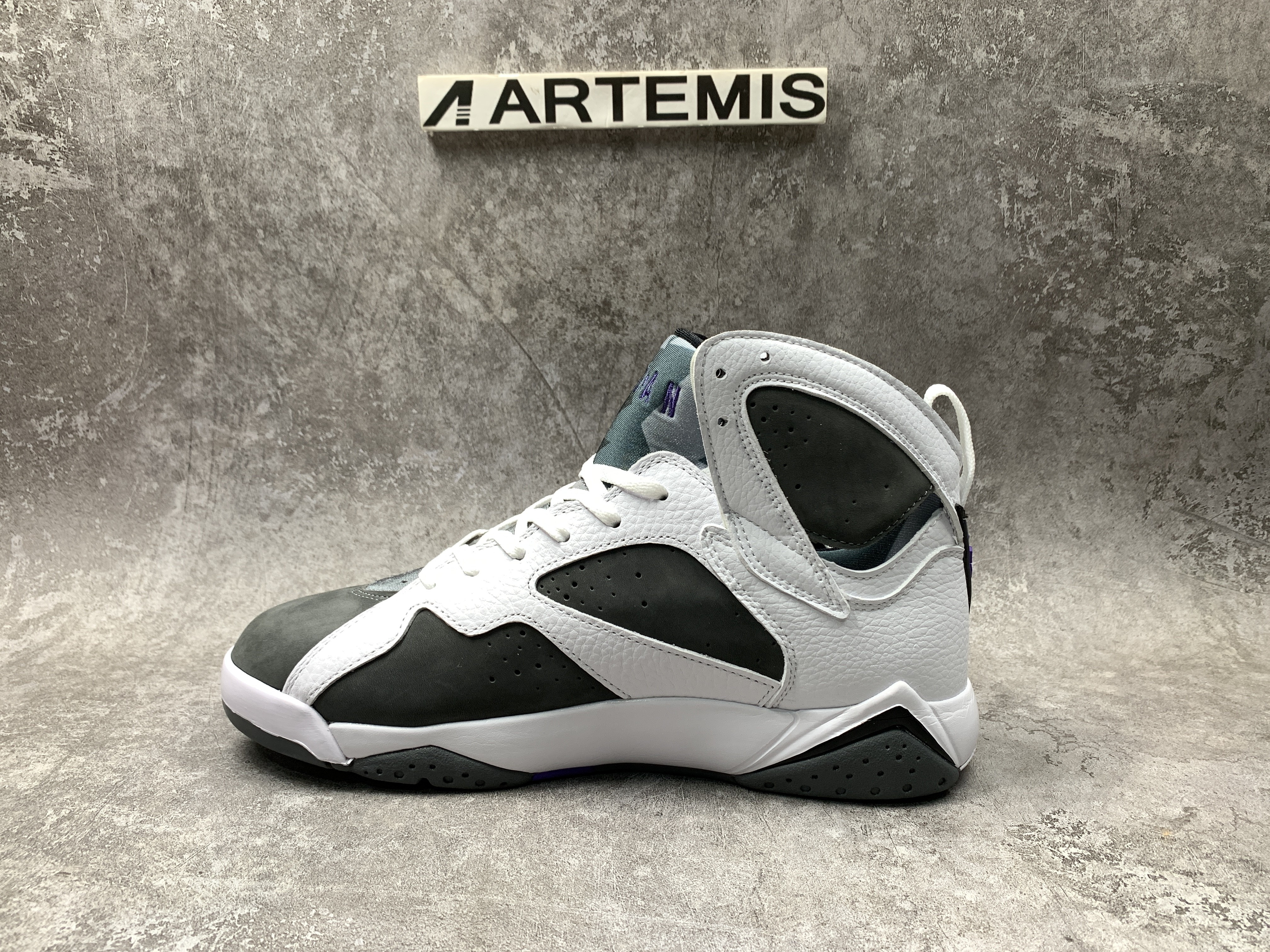 Air Jordan 7 Retro Flint (2021)