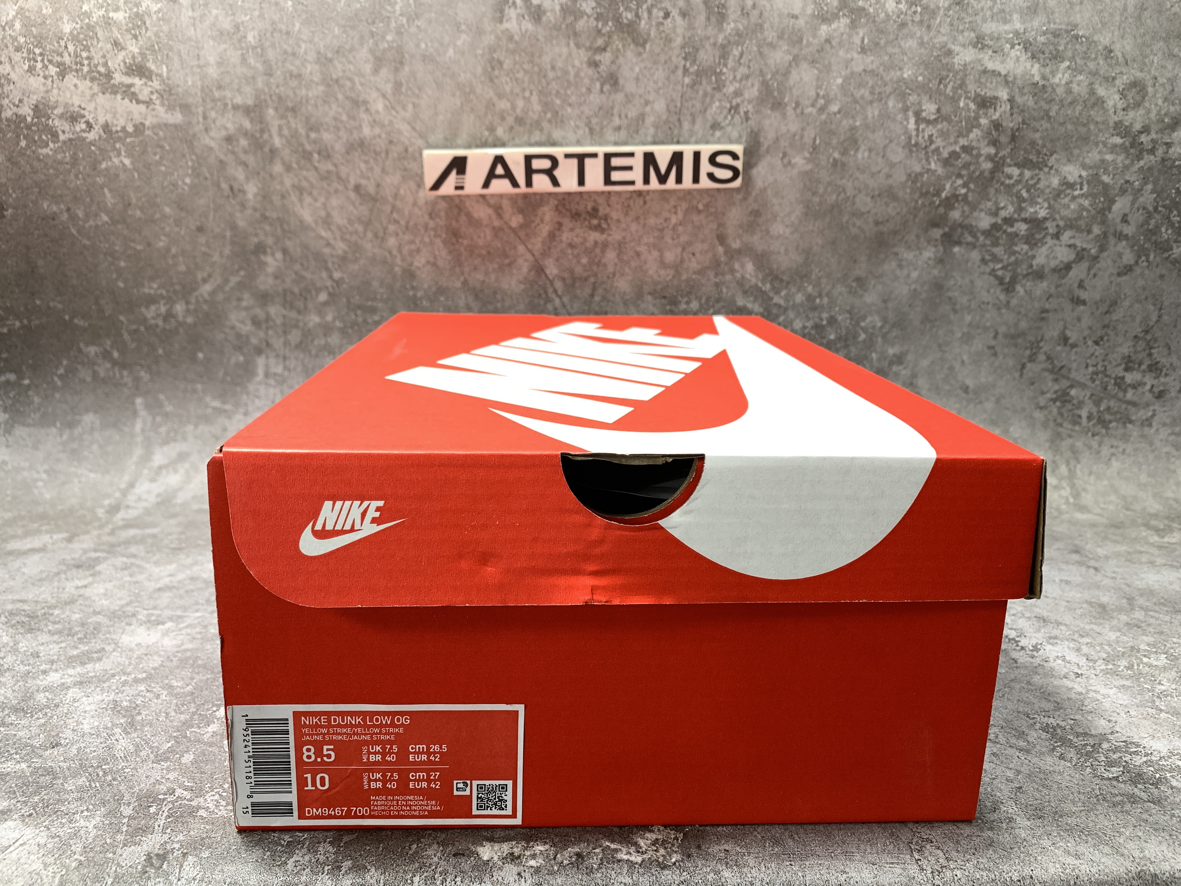 Nike Dunk Low Yellow Strike