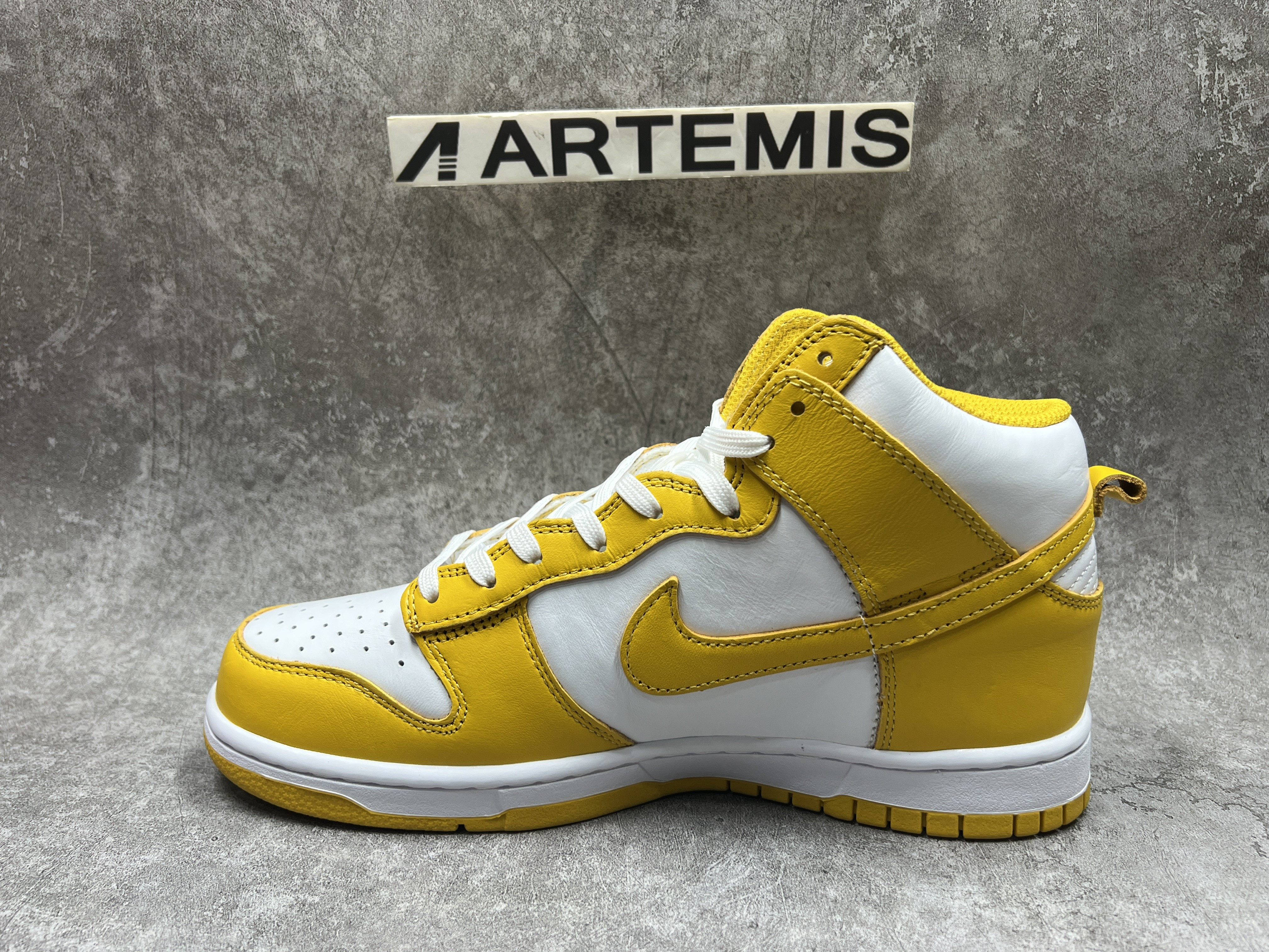 Nike Dunk High Dark Sulfur