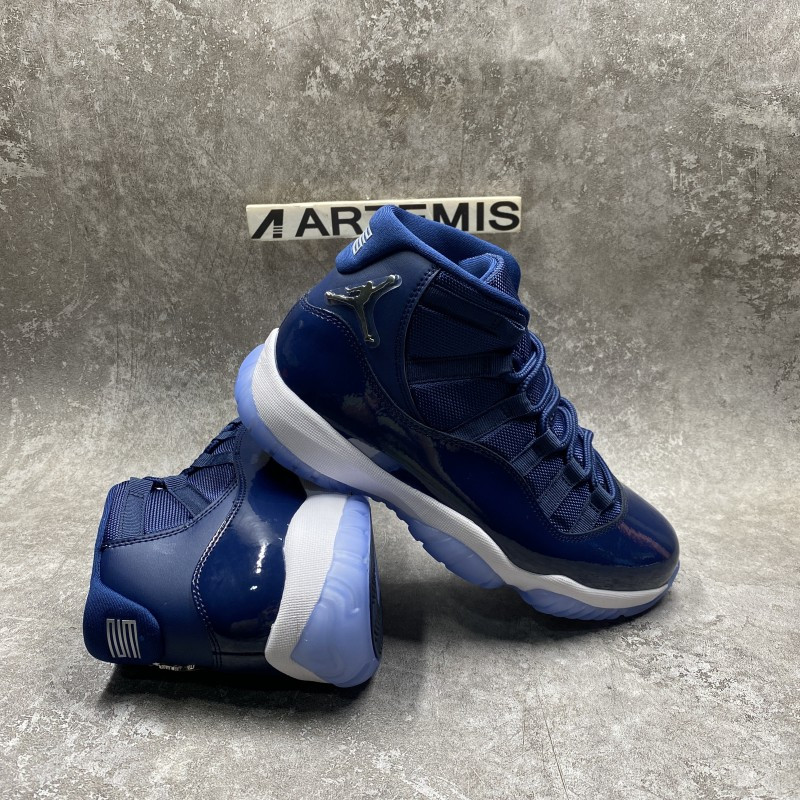 Air Jordan 11 “Midnight Navy”