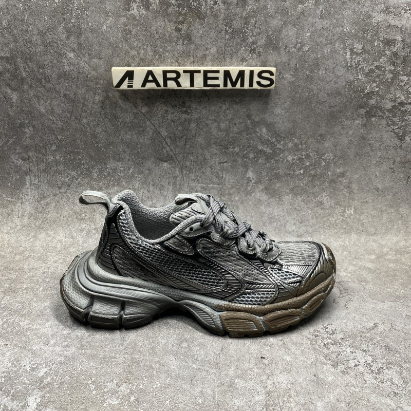 Balenciga 3xl Sneakers in Grey