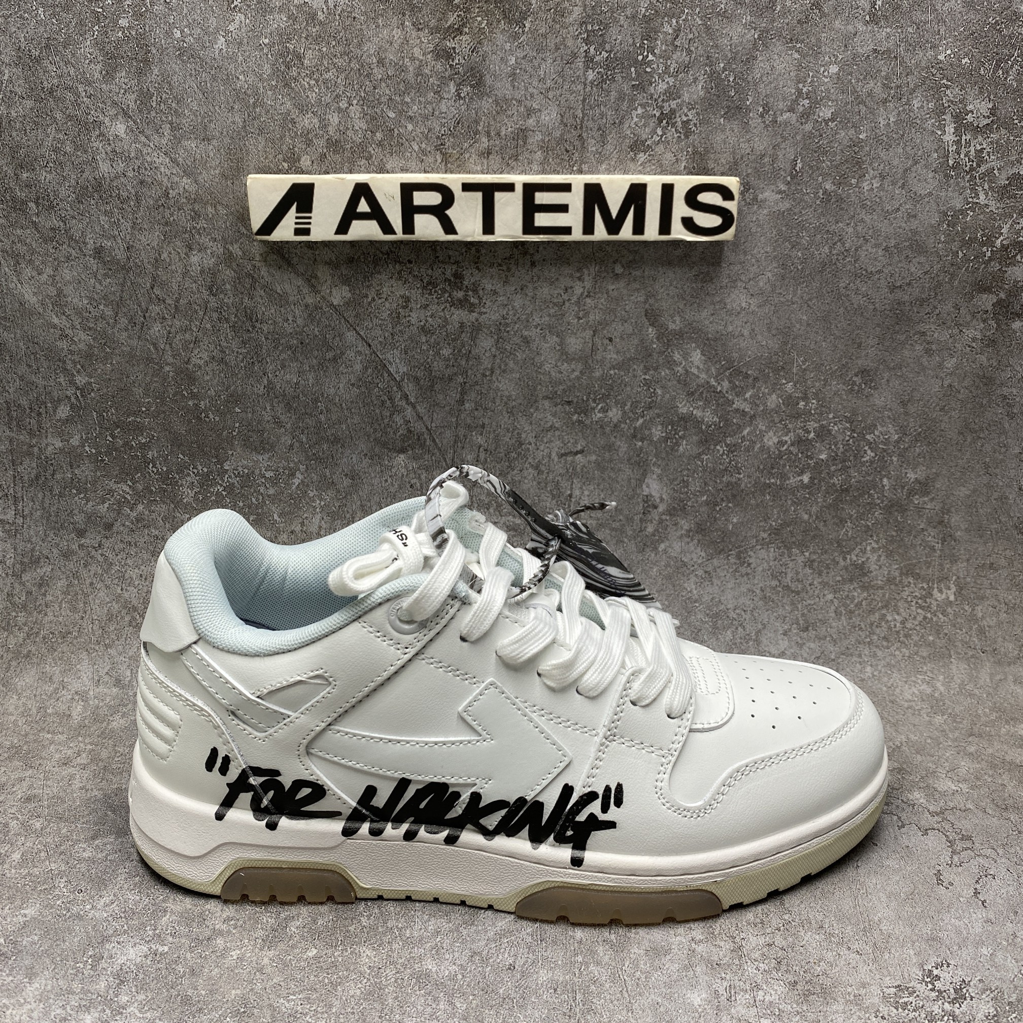 OFF-WHITE Out Of Office Leisure Sneakers Black White