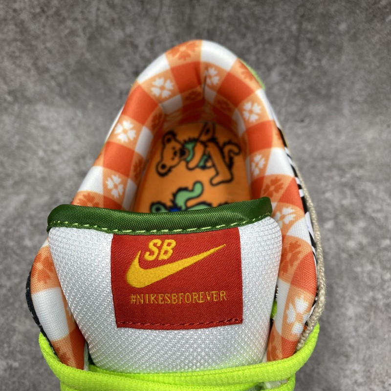 Nike Dunk Low WHAT THE PAUL