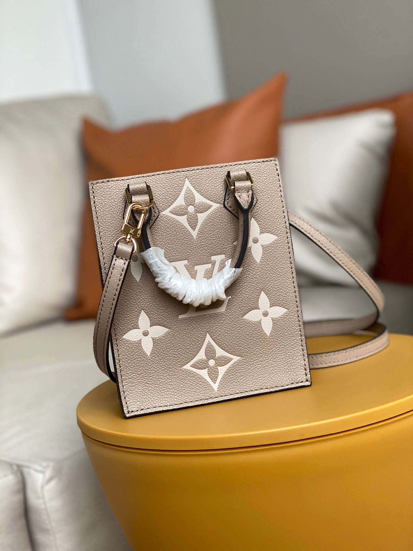 PETIT SAC PLAT M57937