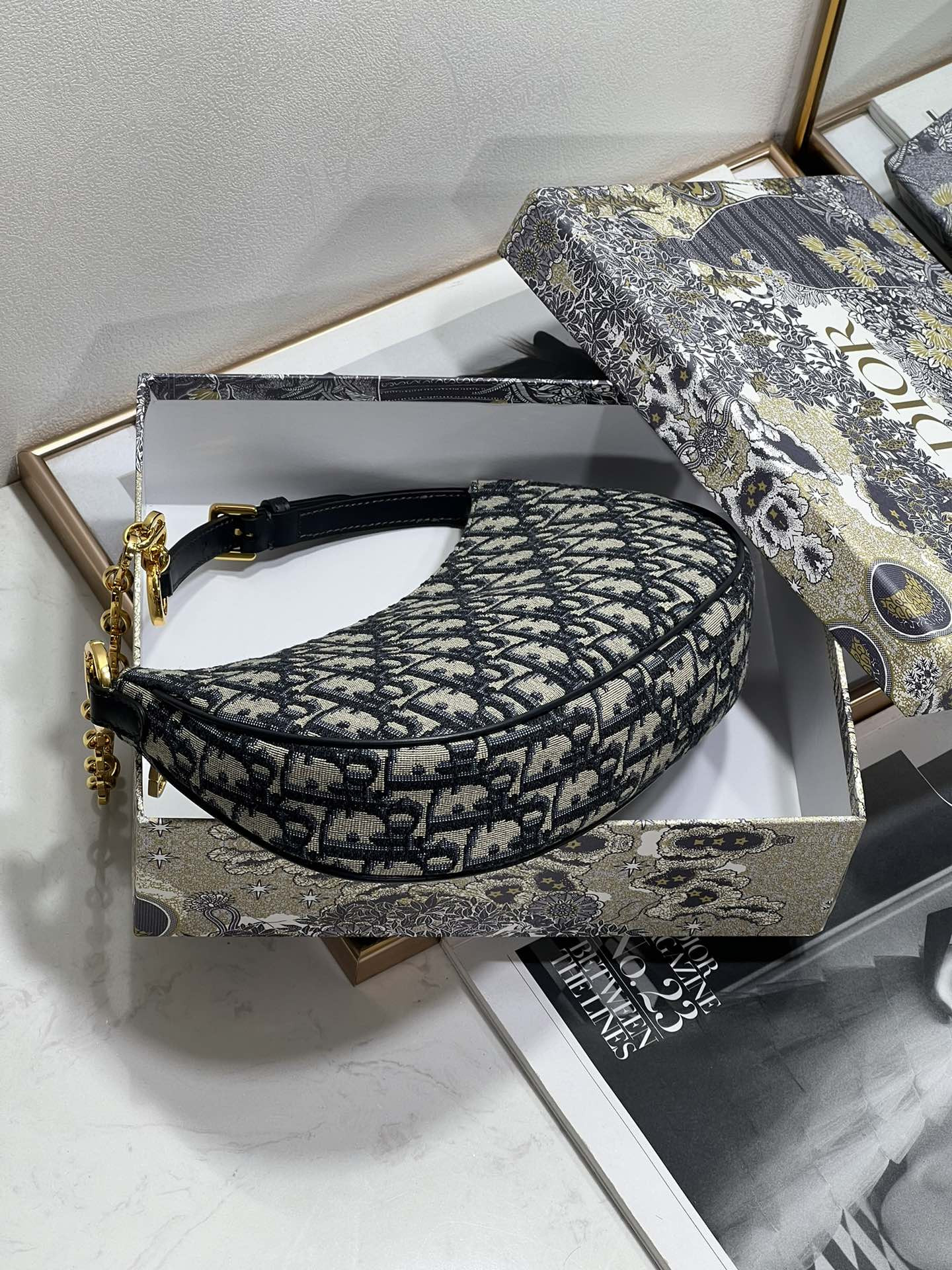 D*or cd lounge bag blue D*or oblique jacquard 26 x 15x 5.5 cm