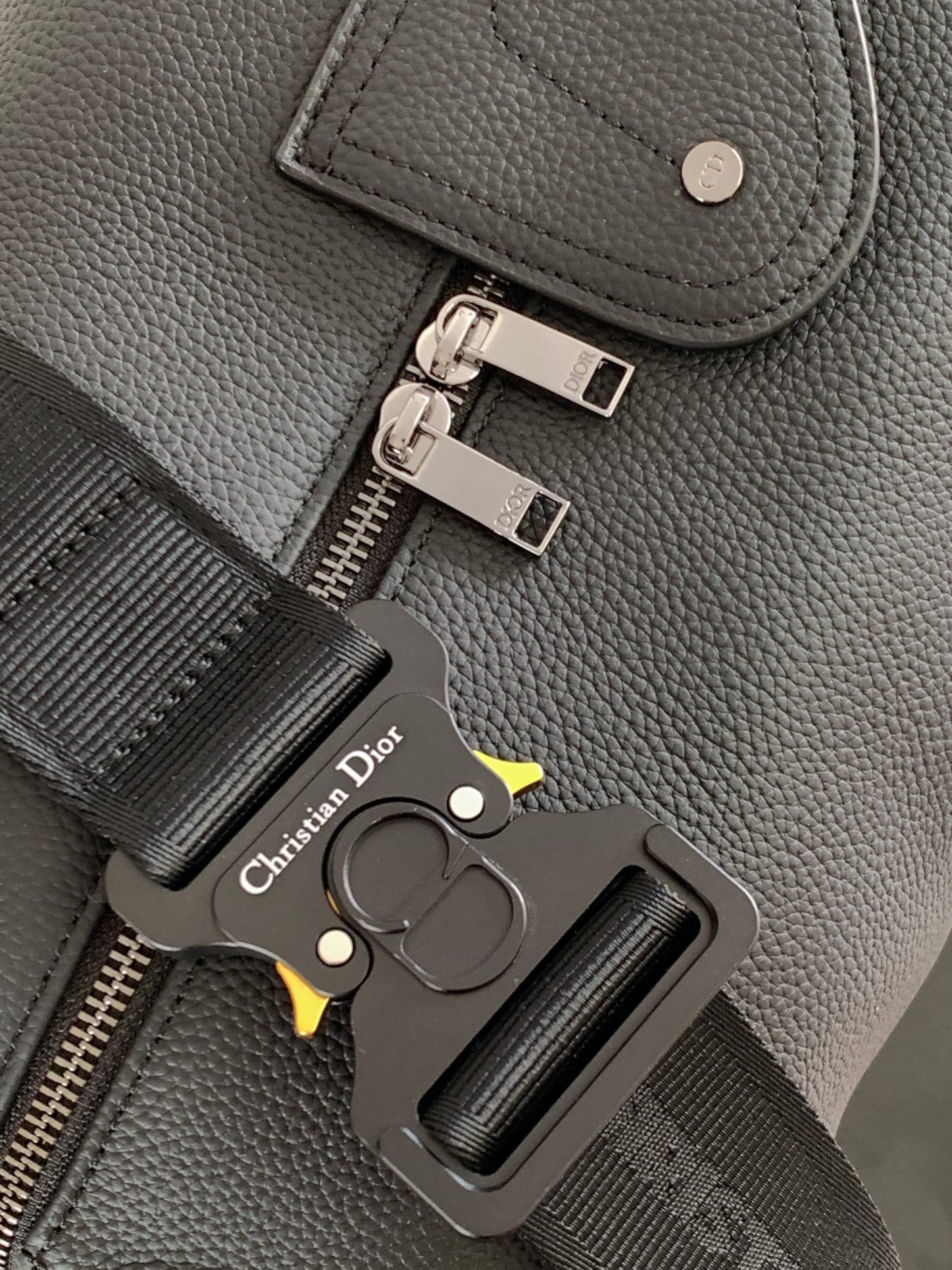 D*or lingot bag all black 50 x 25 x 21.5 cm