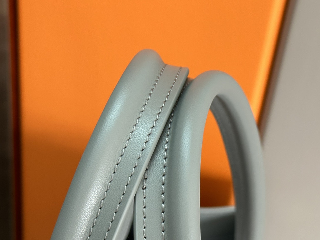 D*or safari tote bag gray in grained calfskin 15.5 x 14 x 4.5 inches