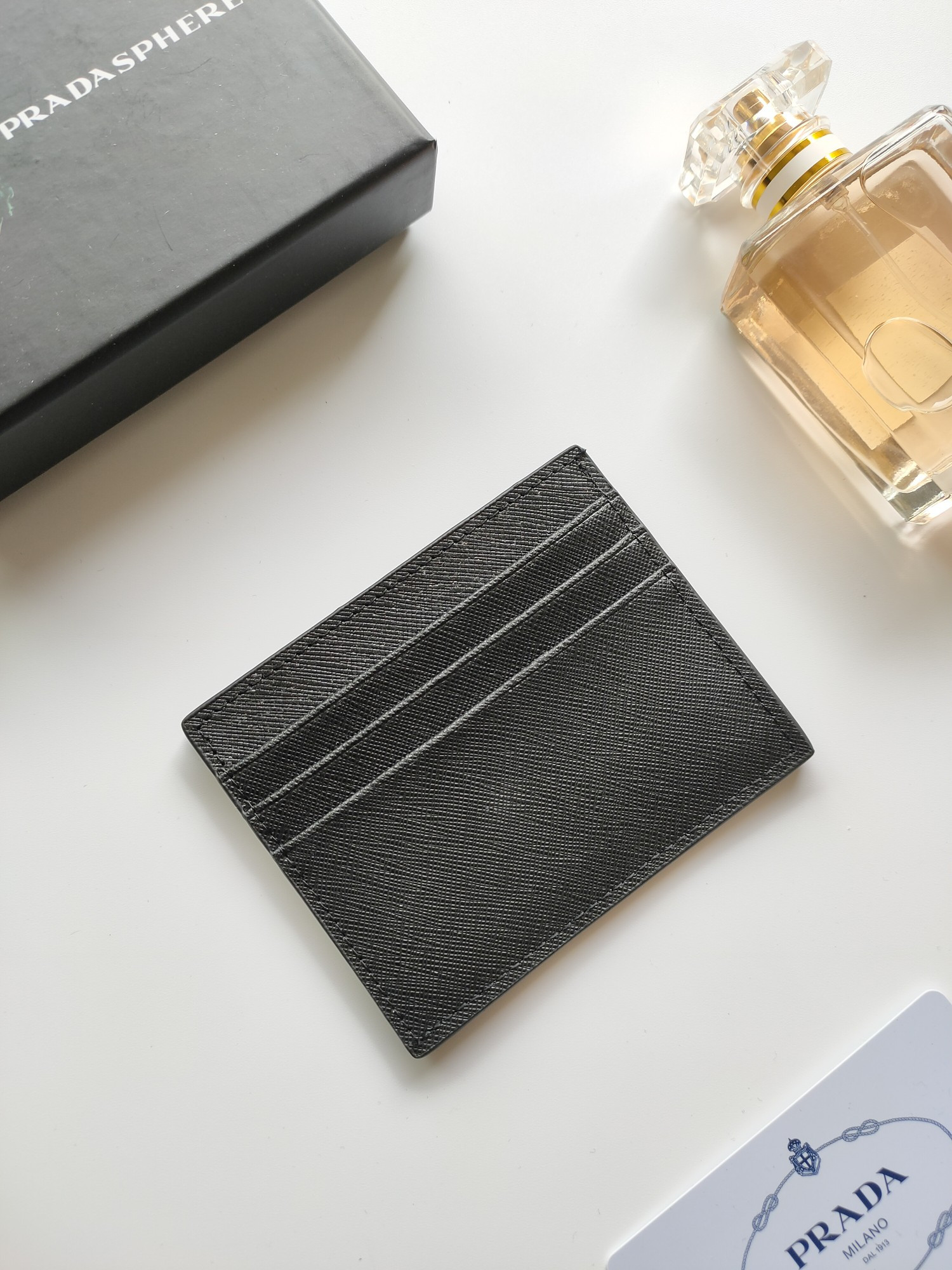 Pra*a card holder 8-10cm