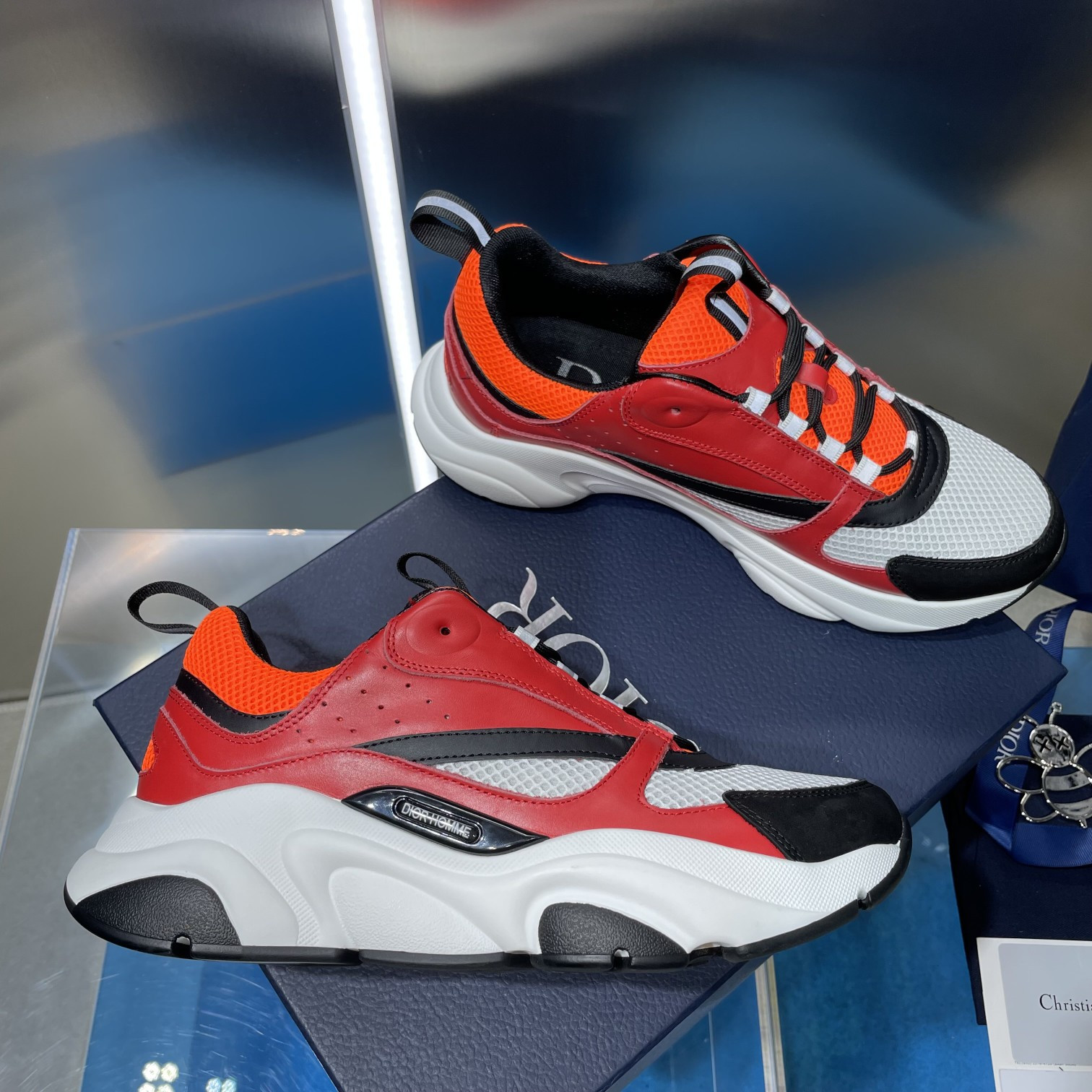 ua D*or b22 red sneaker