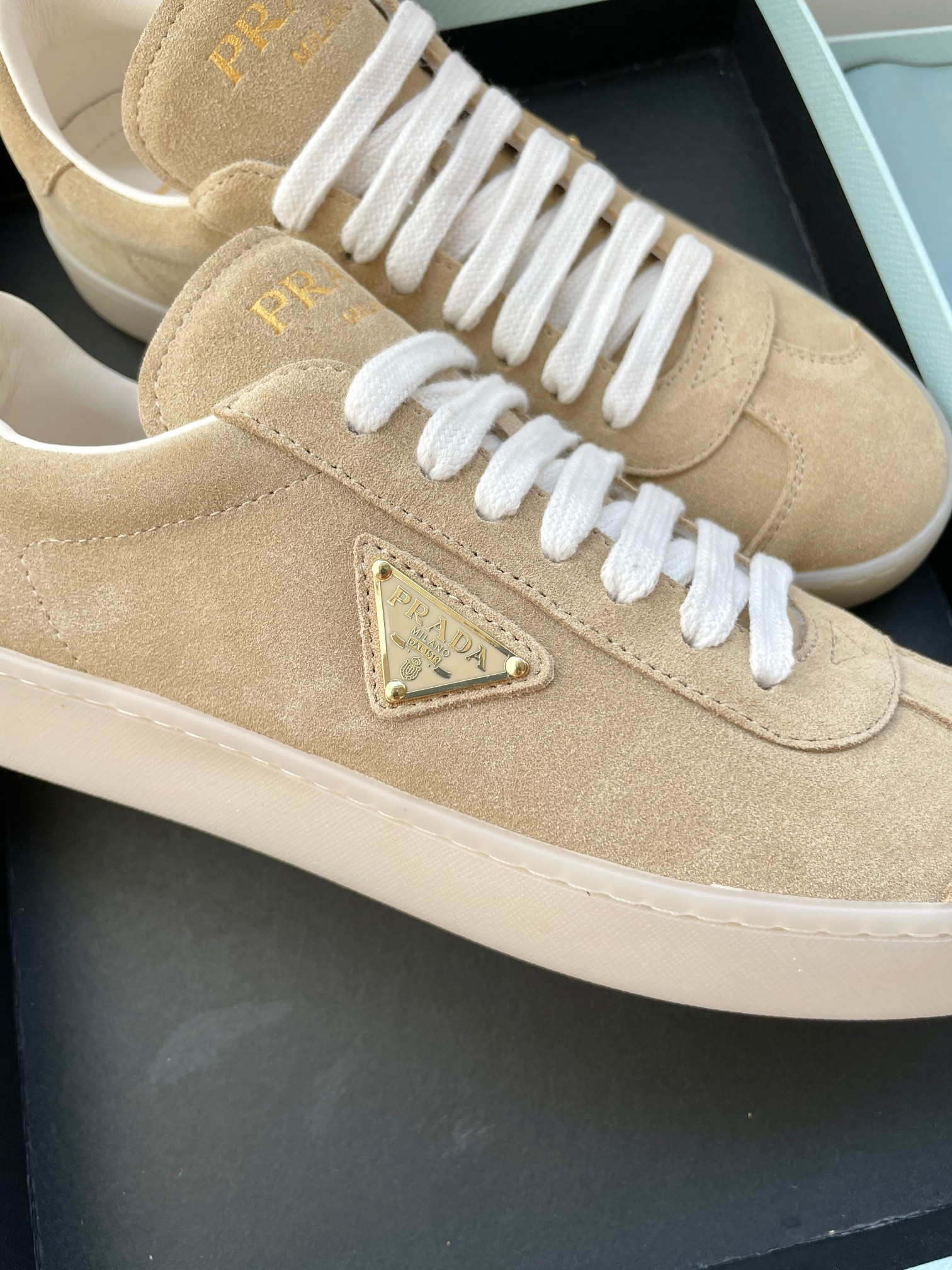 ua Pra*a downtown nappa leather sneakers