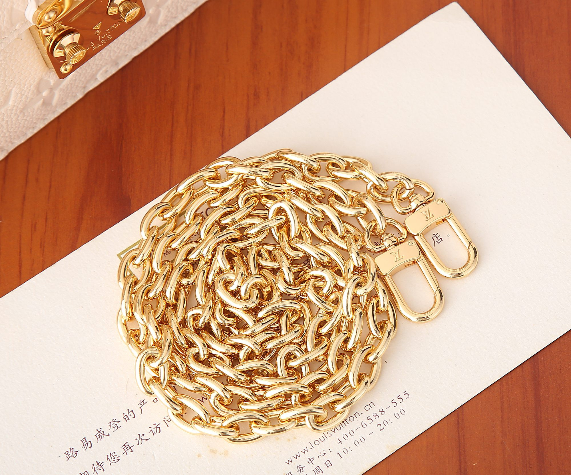 LV Wallet On Chain Métis M82636 7.5 x 4.3 x 2.2 inches