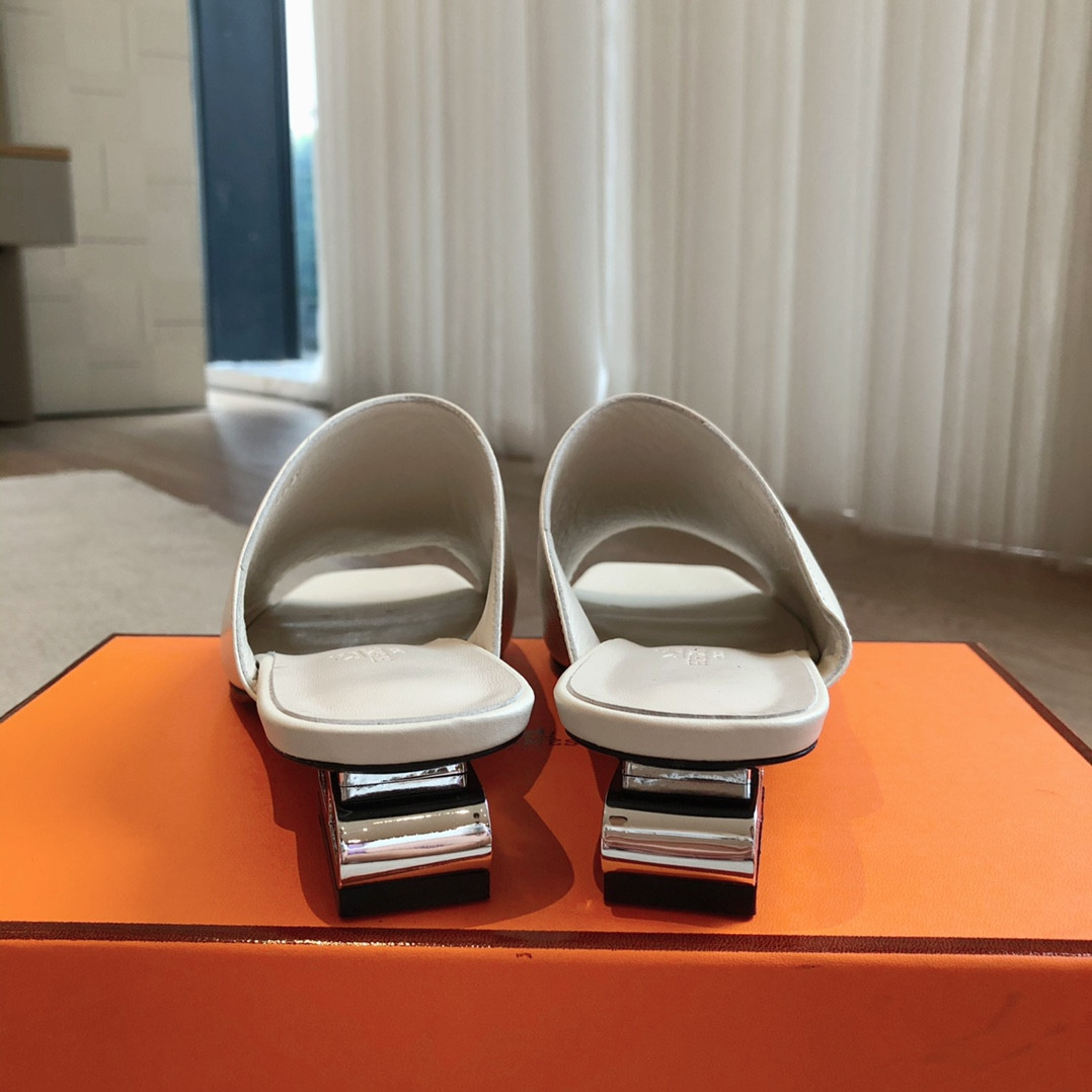 UA Hermès Sandal