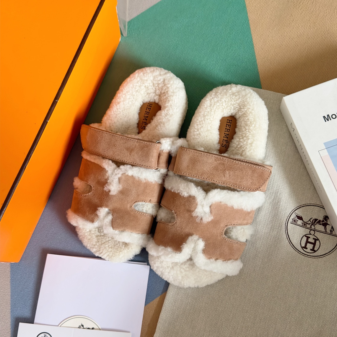 UA Hermès Chypre sandal