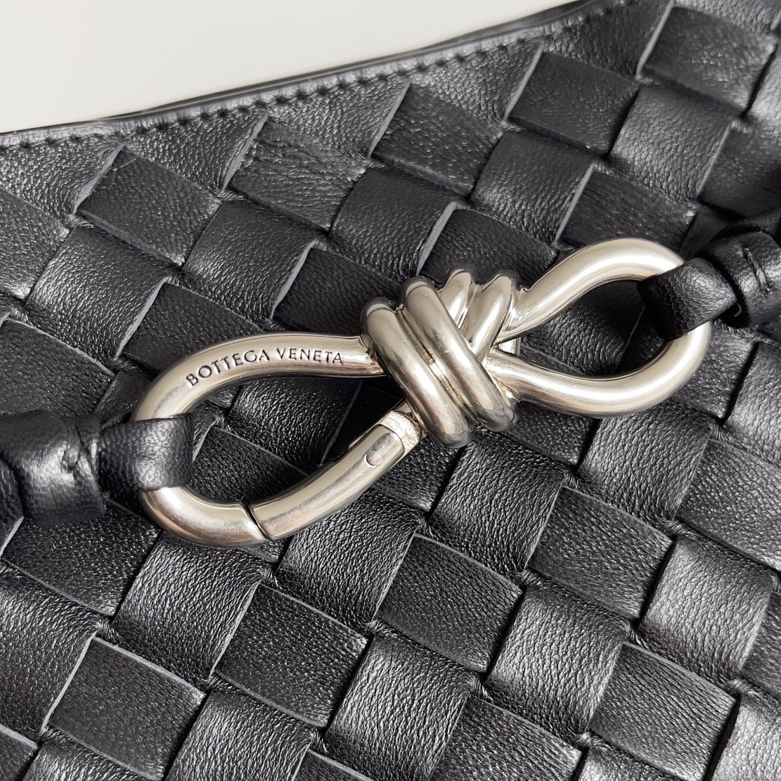 bo*te*ga Ve*ne*ta medium andiamo 32x25x11cm