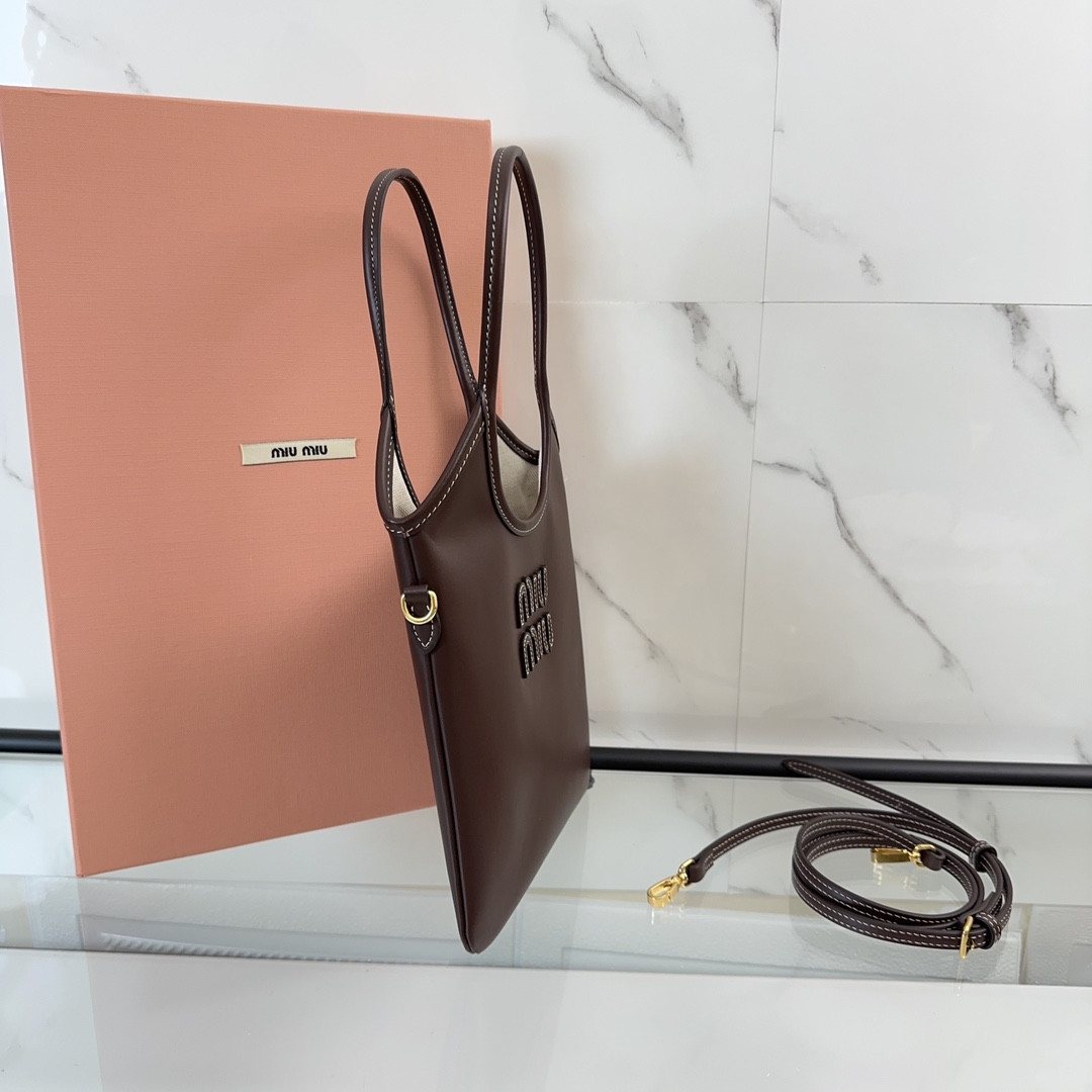 Miu Miu IVY leather handbag 20x 24 cm