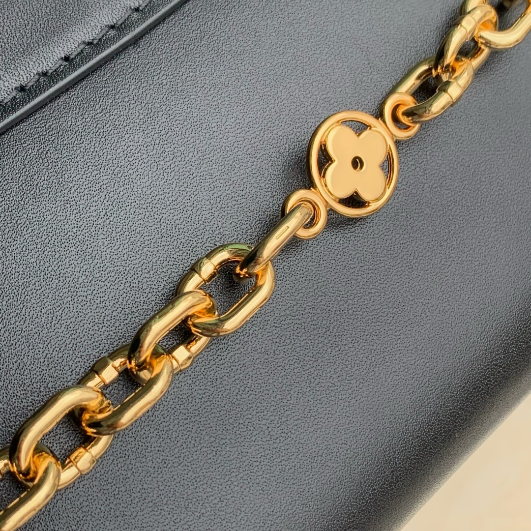 LV Wallet on Chain Capucines M12143 23 x 12 x 4 cm