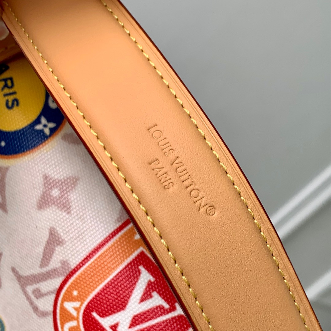 LV Side Trunk MM M14606 23.5 x 16 x 8.5 cm