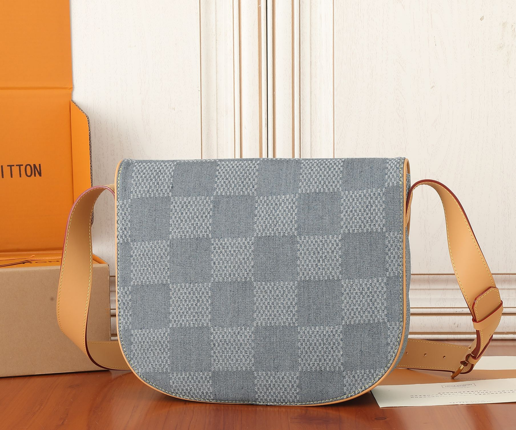 LV Montsouris Messenger MM N40743 35x29x12cm