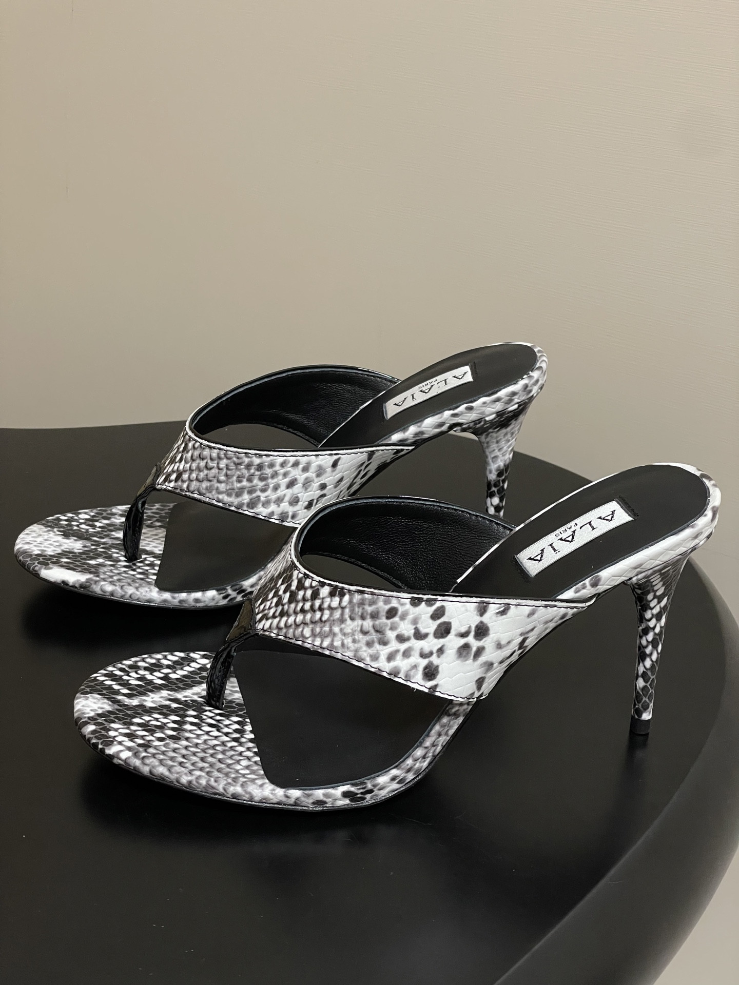 UA Alaia Triangle Flat Slides 9cm Heel(Customized Size 7-10 days production time)